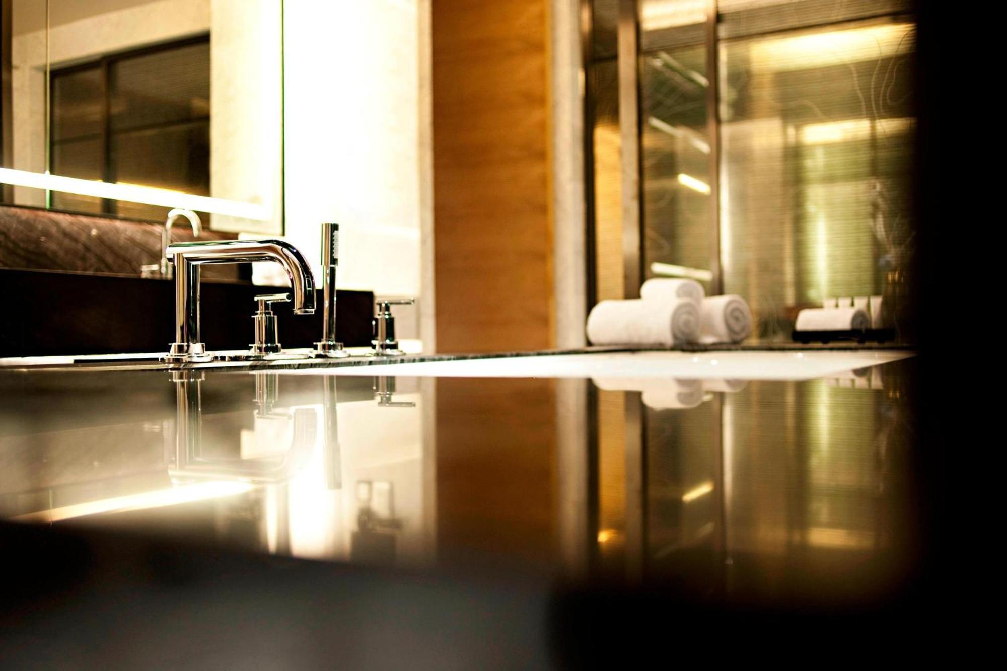 Le Meridien Chongqing Nan'an Buitenkant foto