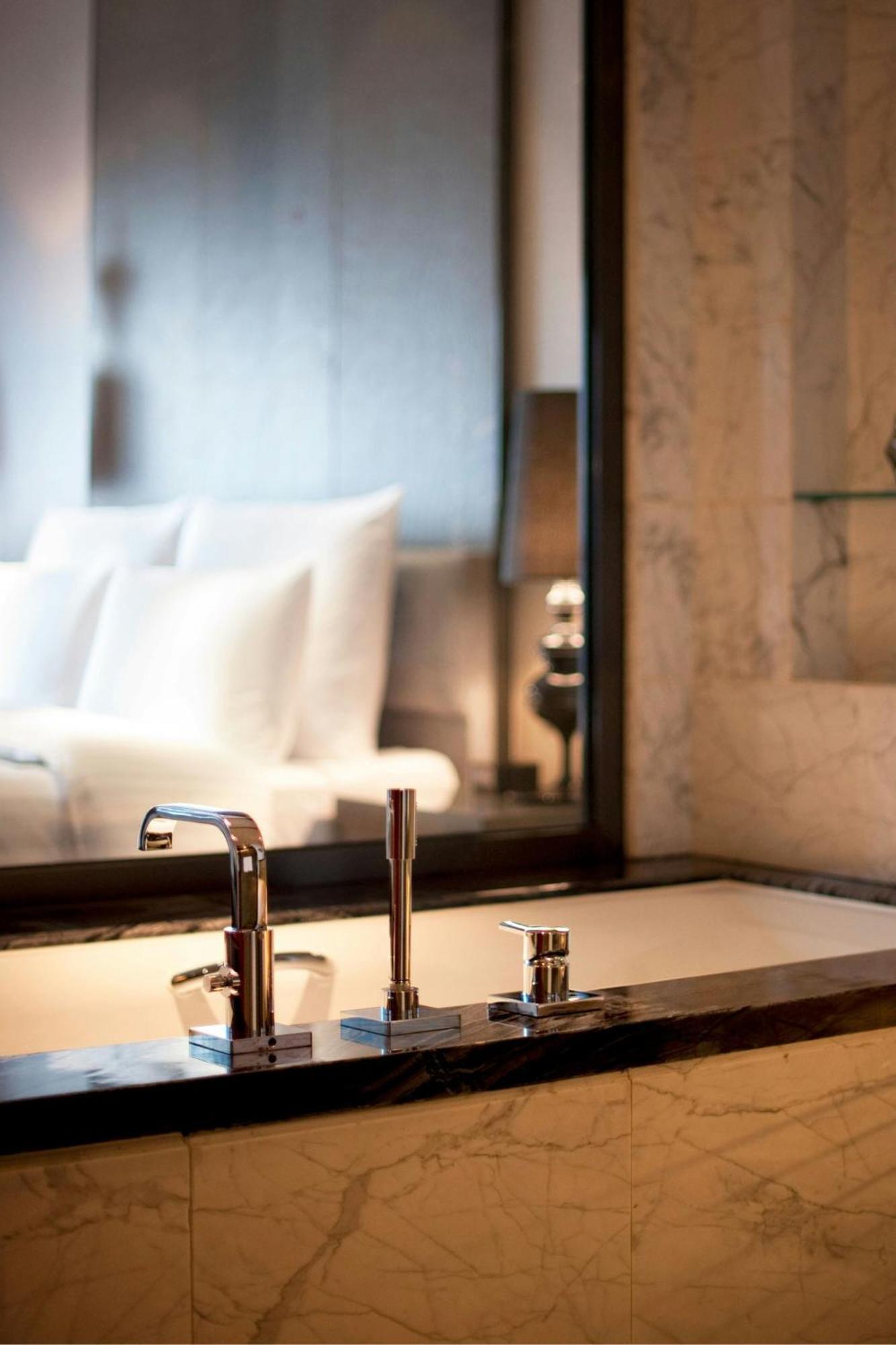 Le Meridien Chongqing Nan'an Buitenkant foto